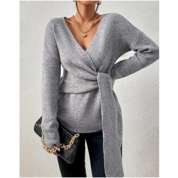 Cozy Gray Side Knot Sweater Top minimalist casual womens - Picture 1 of 8